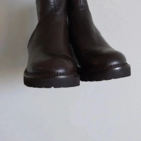 NWOT-Ron White Women's Wilandy Chocolate Ankle Boot - Picture 4 of 6